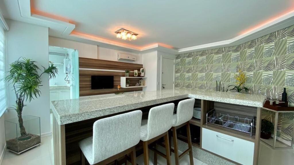 Solar Das Ilhas - Aconchegante Apartamento Na Linda Praia De 4 Ilhas Bombinhas Dış mekan fotoğraf
