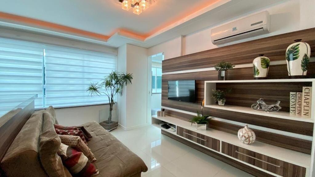 Solar Das Ilhas - Aconchegante Apartamento Na Linda Praia De 4 Ilhas Bombinhas Dış mekan fotoğraf